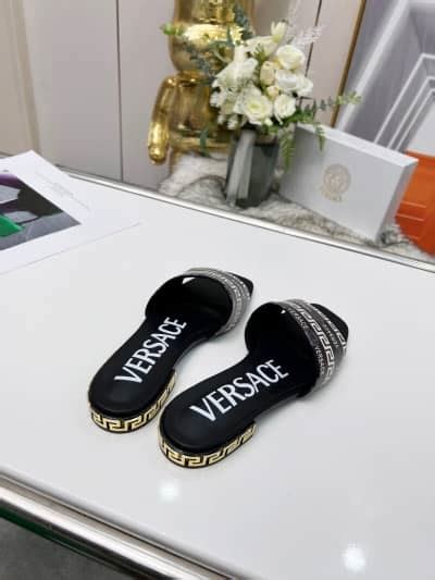 yupoo versace shoes|NO.1 FACTORY .